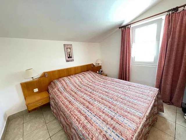 Haus mit separaten Eingängen zu jeder Etage in Dobra Voda — photo 6